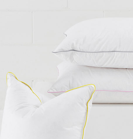 Holiday Inn Pillow | Luxury Feather & Down Pillow